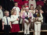 Elevene skapte humor og julemagi