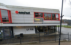 - Det er noe trøbbel med serveringsbevillingen