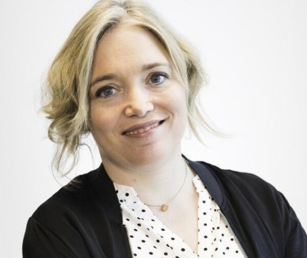 Tone Sofie Aglen fra Gjerdinga blir politisk kommentator i NRK