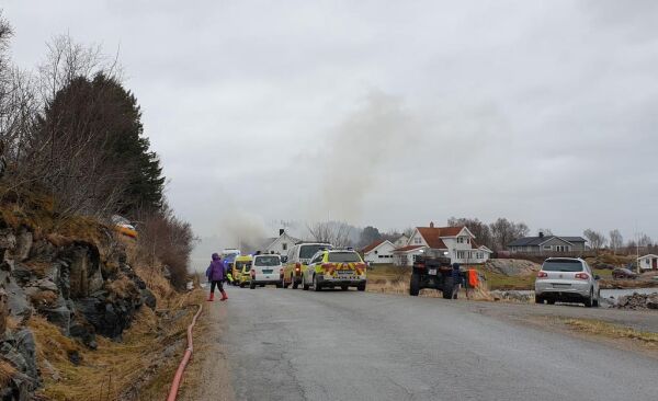 Brann i garasje på Rørvik