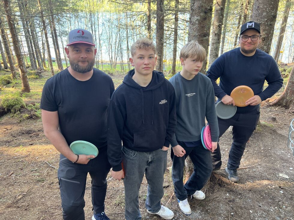 Fredrik Duna, Sigve Berg , Emil Johnsen Kiil og Bård Atle Aasen prøvde seg på par-golf søndag.