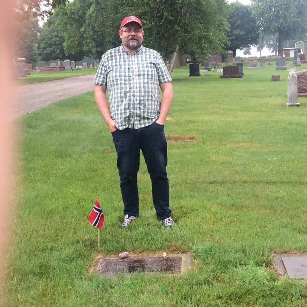 Ørjan Kvalø fant graven til sin oldefar på en av turene til USA.
 Foto: Privat