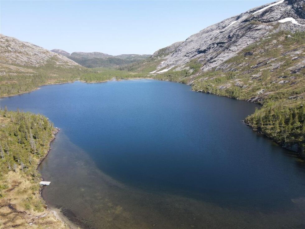 Verneområdet starter her ved Erikfjellvatnet og strekker seg over totalt 16 000 dekar. Rundt 3444 dekar av dette er skogsareal.
 Foto: Nærøysund kommune