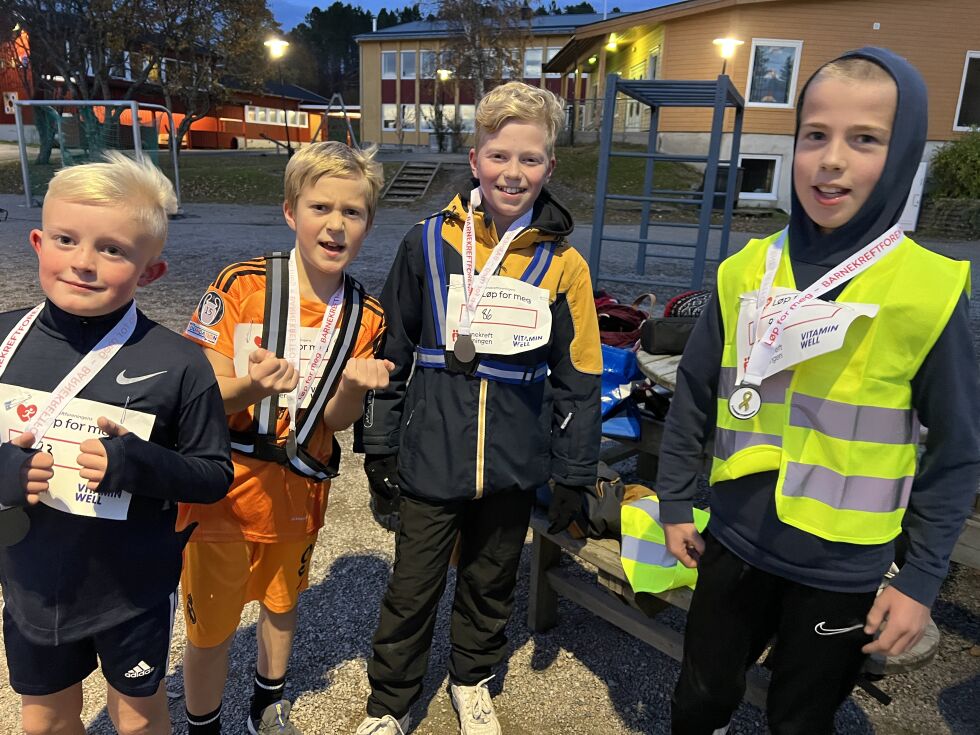 Først over målstreken: Sondre Bredesen, Brage Marø Haraldsø, Runar Solfeldt Rørdal og Ola Horven Haugerøy.
 Foto: Lillian Lyngstad
