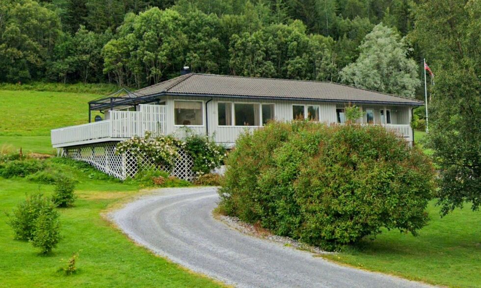 Horsfjordveien 22 ble solgt for 1.310.000 kroner i desember.
 Foto: Google Street