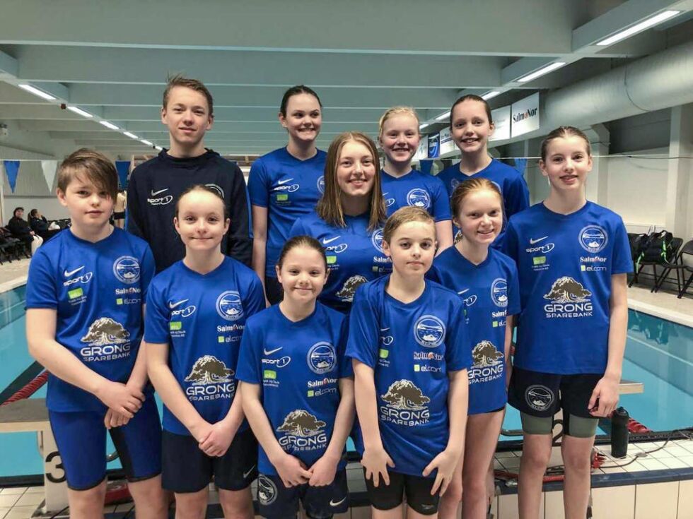Disse svømmerne fra Rørvik svømme- og livredningsklubb er klar for LÅMØ i helga. Bak fra v.:  Hermann Rosenvinge, Nora Olsen, Selma Rosenvinge, Emma Hellesø, Mina Kristensen, Idun Lauritzen. Foran venstre: Erlend Hvalstad, Hedda Olsen, Ingeborg Engesvik, Odin Bratland, Ida Holberg
 Foto: Privat