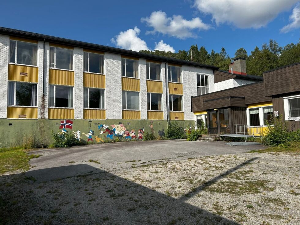 Oplø skole har stått tom siden 2019.