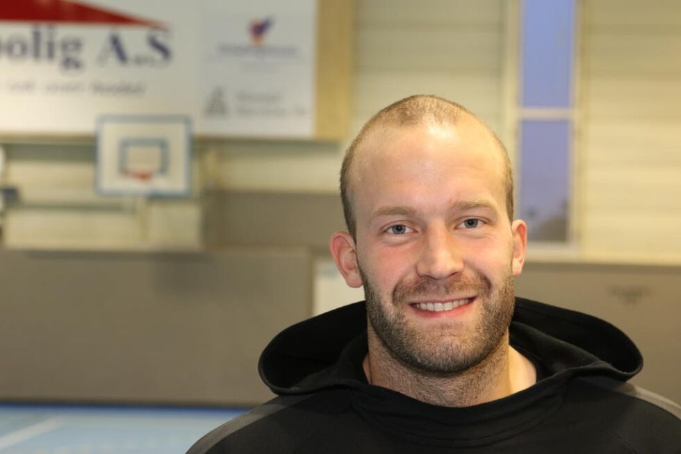 Anders Morken, spillende trener for Rørvik IL, har vært en viktig brikke for sist års fremgang for  Rørvikhåndballen.
