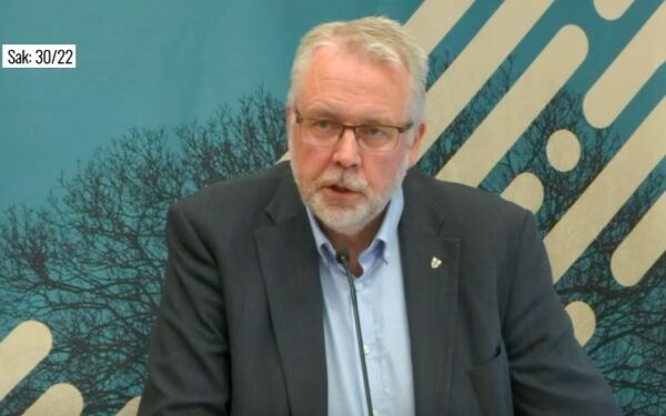 Utsetter videre behandling av Lakseveg nord