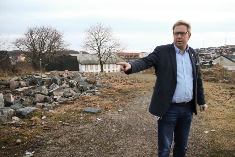 Viknaordfører Amund Hellesø, som er leder for Arbeidsutvalget i forbindelse med kommunesammenslåingen sier at de vil lyse ut stillingen som prosjektleder og kommende rådmann i løpet av kort tid.
 Arkivfoto