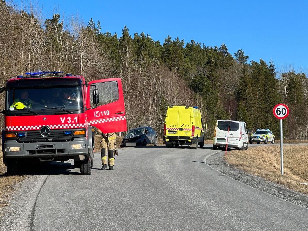 Ulykken skjedde like ved en kurve ved Korsskogan i Nærøysund.
 Foto: Lillian Lyngstad