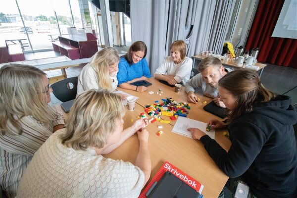 - Det er interesse fra skoler i andre kommuner rundt arbeidet vi holder på med