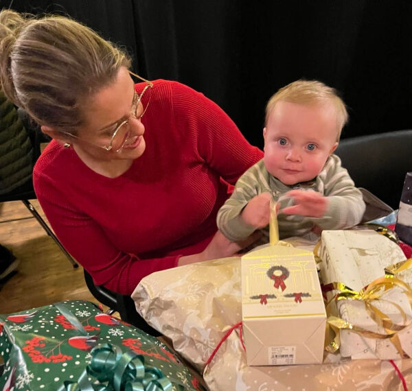 Liten gutt med stor vinnerlykke