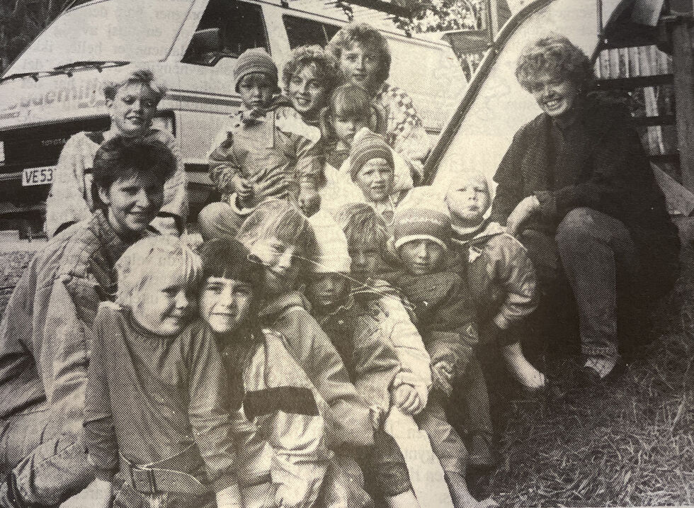 Kjenner du igjen noen av disse som startet i barnehagen på Austafjord i 1989?
 Foto: Torkil M. Hanssen