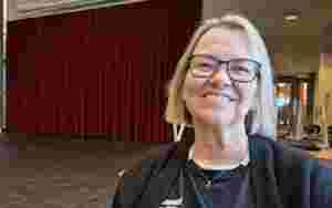 – Målet er å få elevene til å tørre å gå på dansegulvet og ikke bli veggpryd