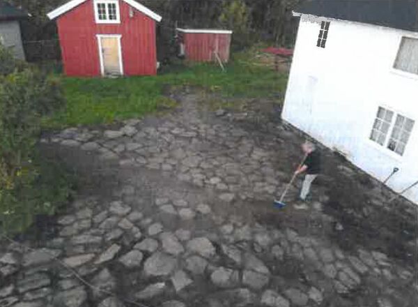 Graver fram gamle steinheller
