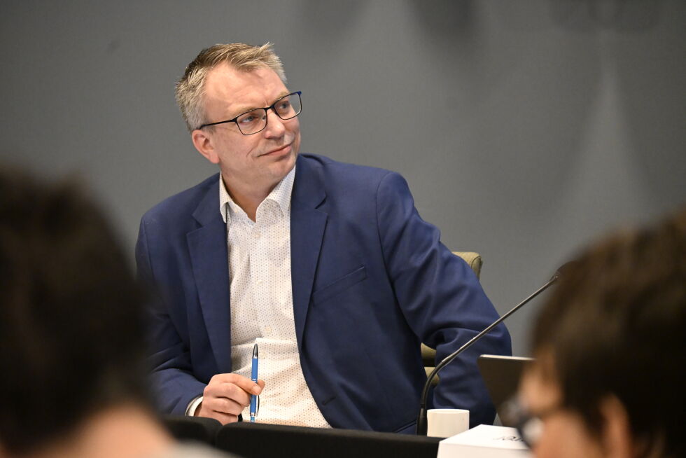Terje Settenøy (FrP) la fram forslag om sette av en million til å oppgradere Strandgata.
 Foto: Lillian Lyngstad