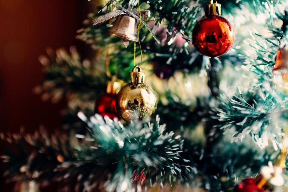 Mange har allerede pyntet juletreet, men i følge tradisjonen så er dagen i dag den store juletrepyntedagen.