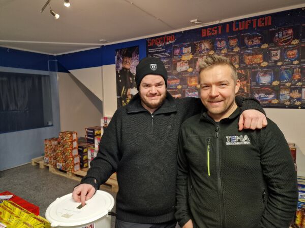 Nå skal bygget opp av asken
