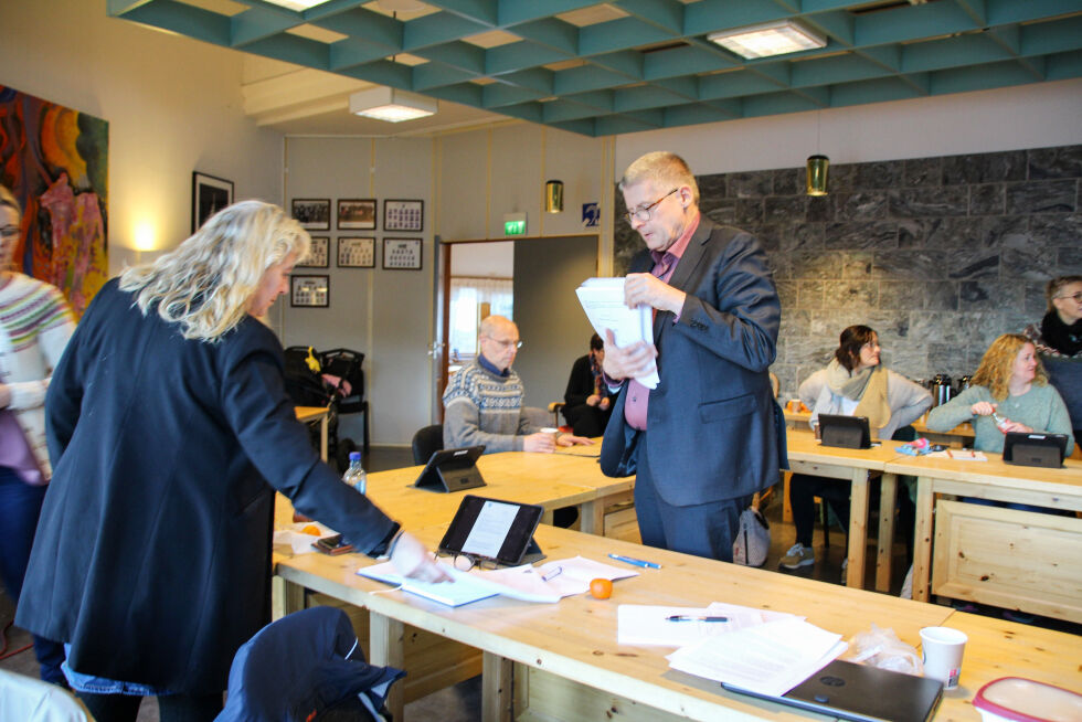 Det ligger inne en del kutt i kommunedirektør Knut Toresens forslag til budsjett  og økonomiplan.
 Foto: Hild Dagslott
