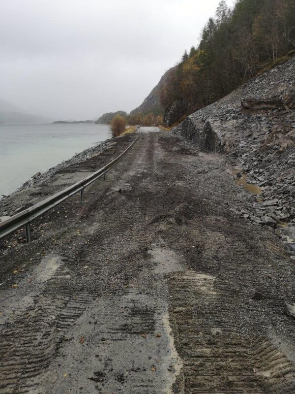 Endelig åpning av veien  i Årsethfjorden