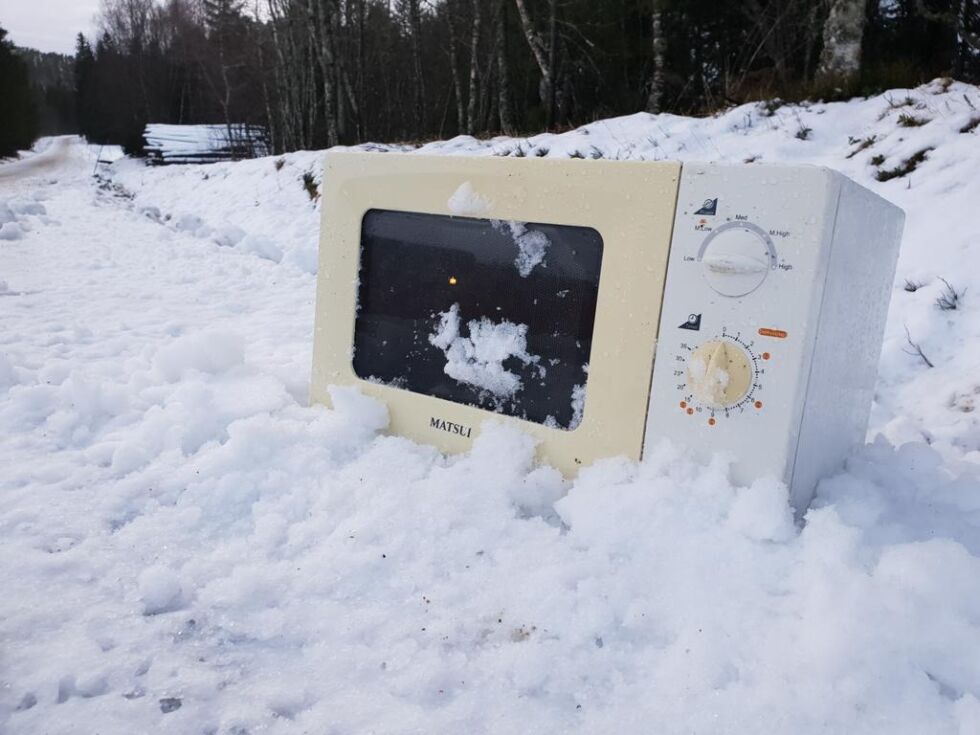 Her har mikroen stått i  mange dager.