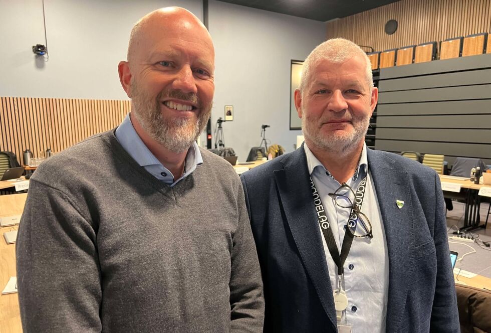 Prosjekteleder Arne Bangstad og kommunedirektør Karl-Anton Swensen kunne avslutte
 Foto: Lillian Lyngstad