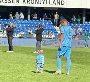 Simen kåret til årets spiller i Danmark