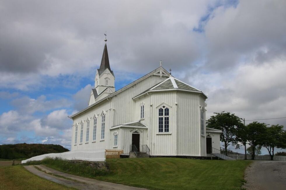 Lundring kirke.
 Foto: Arkiv