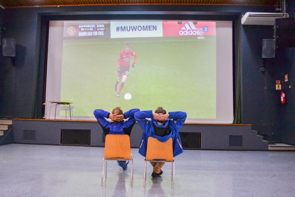 Med storskjerm og kraftig lydanlegg så vil det ikke bli mange andre steder i distriktet som kan måle seg på lørdag, når det kommer til å vise Champions League-finalen.
