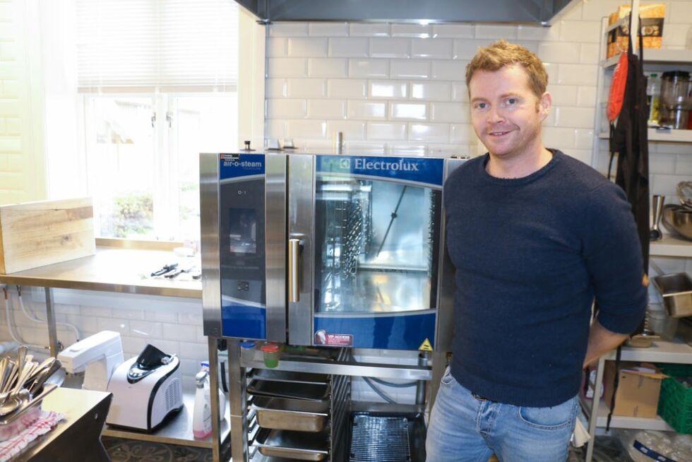 Thomas Valø synes det er moro at Buøy Gård har blitt med i en ny internasjonal restaurantguide.
