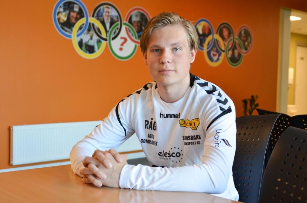 Tobias Vikan gjør det bra på fotballbanen. Terråk-gutten har vært en viktig bidragsyter til at Neset er klar for 1. divisjonsspill i G 19-serien.
