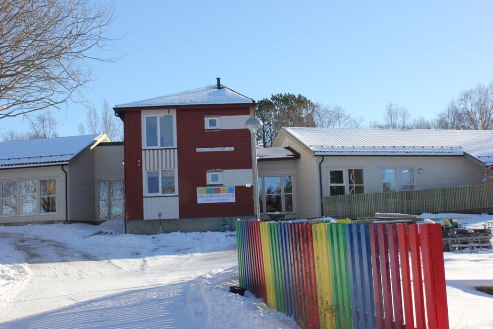 En ny og flott Leka barnehage ble tatt i bruk i 2018. Nå søkes det mellom annet etter ny barnehagestyrer.