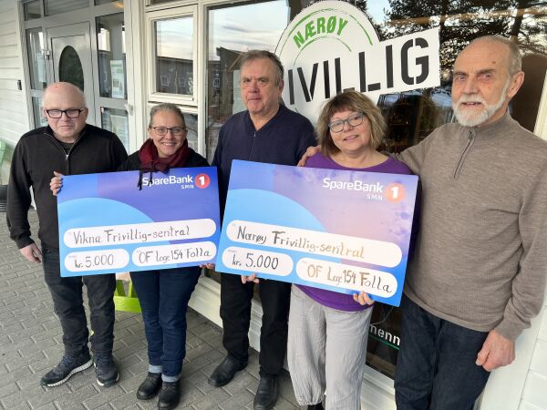Odd Fellow-losje med førjulsgave til frivilligsentraler